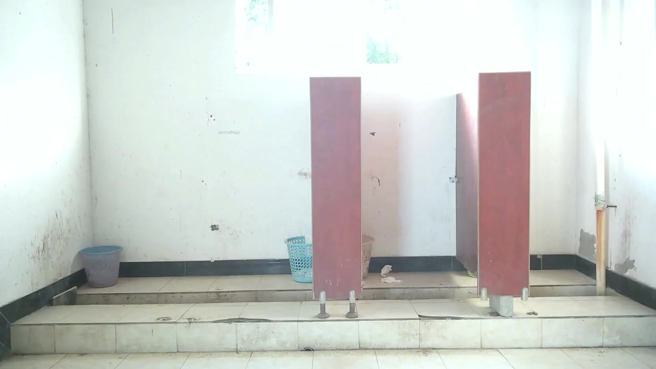 Toilet Spy — 0519(31) — screenshot 2