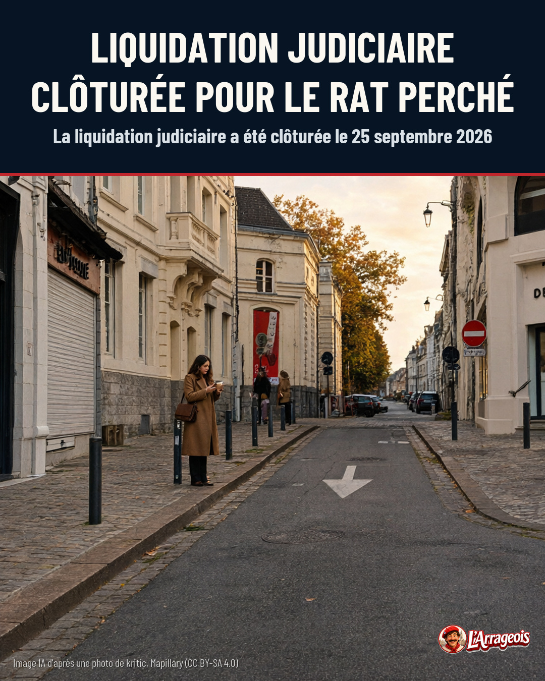 Rue pavée d'Arras avec une femme en manteau regardant son téléphone, des immeubles anciens et des voitures garées.