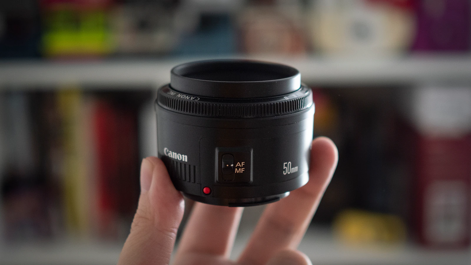 Canon RF 50mm f/1.8 vs EF 50mm f/1.8: So sánh nên mua phiên bản nào? - Hình 2