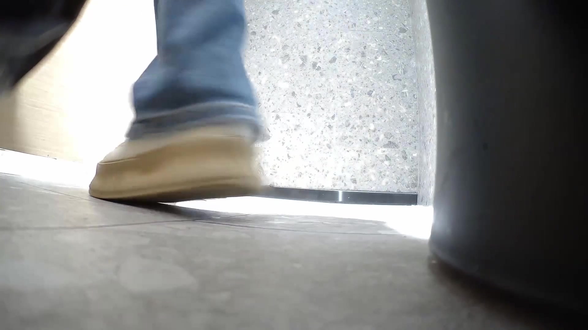 Toilet Spy — 0427(18) — screenshot 2