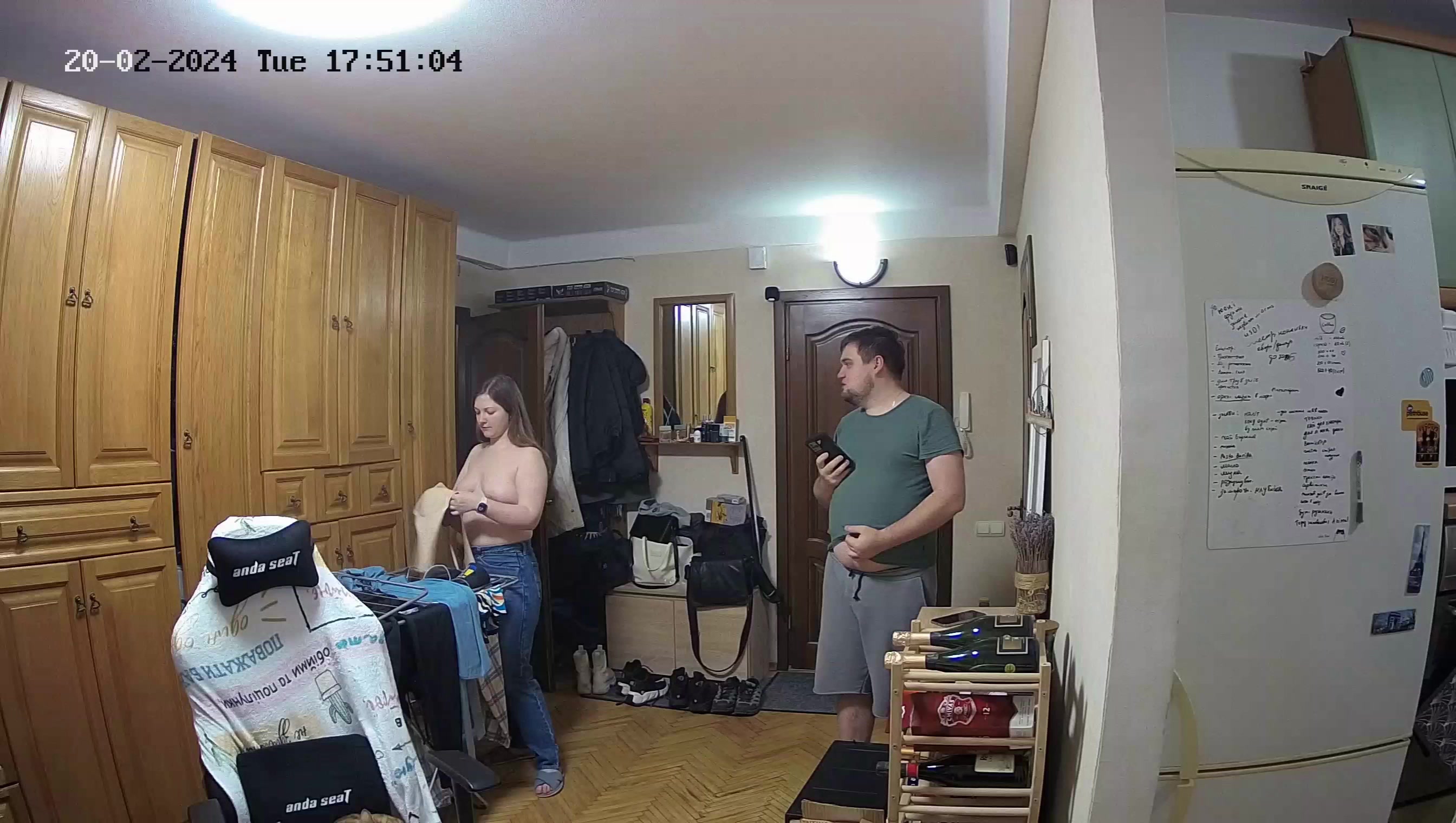 Hidden Voyeur 2 — 1_5021590670591132942 — screenshot 2