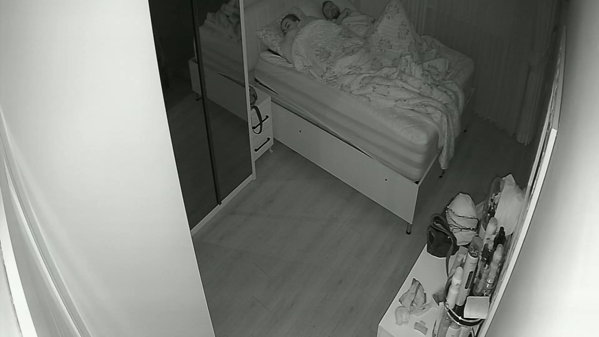 Hidden Voyeur — 1_5048634043839547330 — screenshot 2