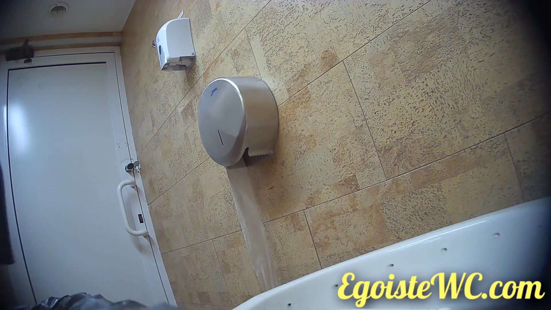 Toilet Spy — 0610(58) — screenshot 2