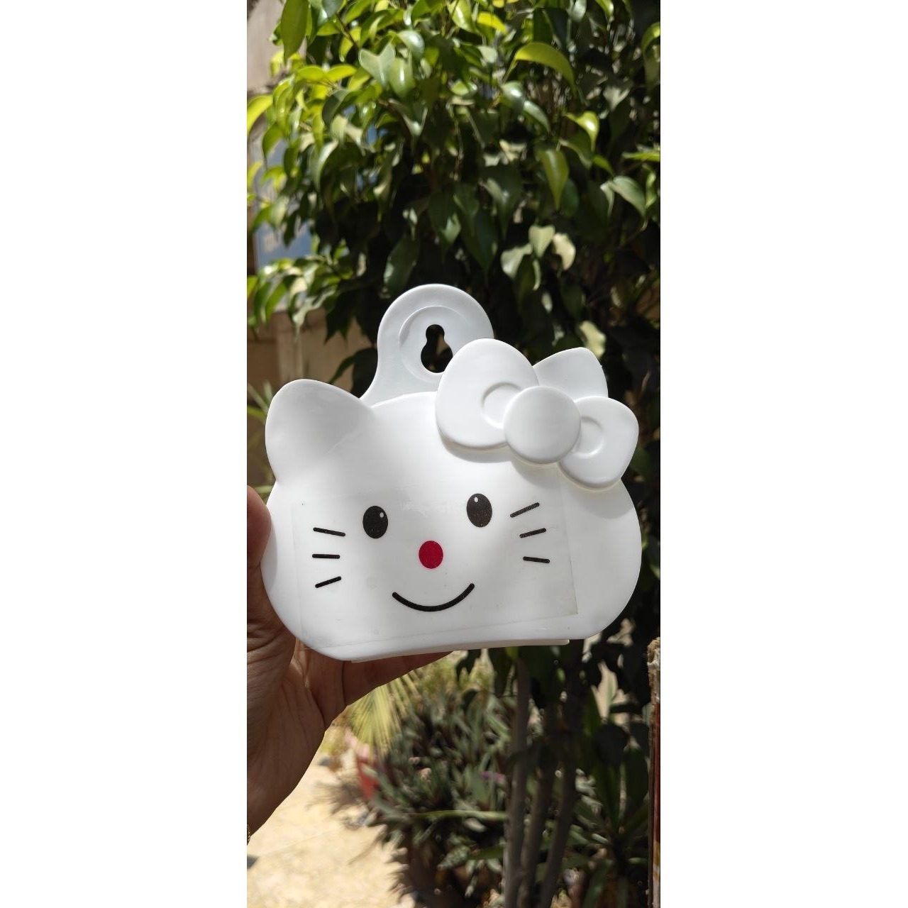 حامل فرش اسنان كيتي