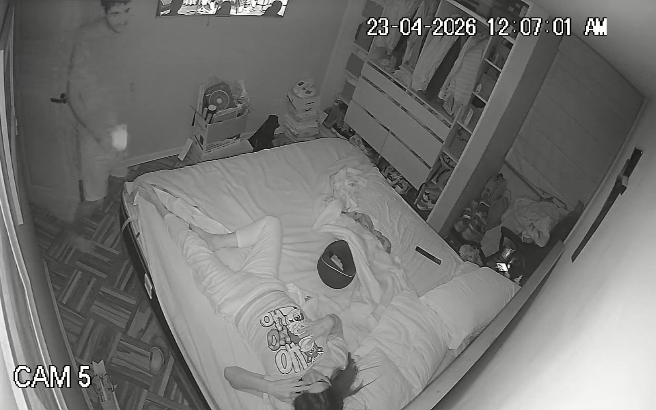 Hidden Voyeur — 1_4958556918806218849 — screenshot 2