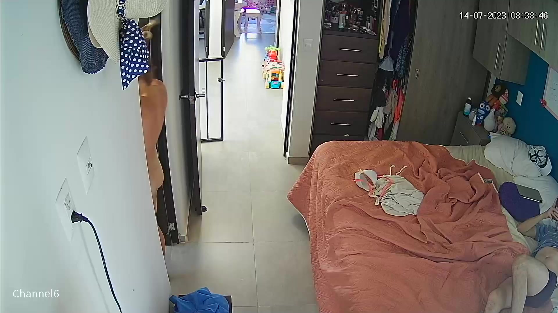 Hidden Voyeur 2 — 17 — screenshot 2