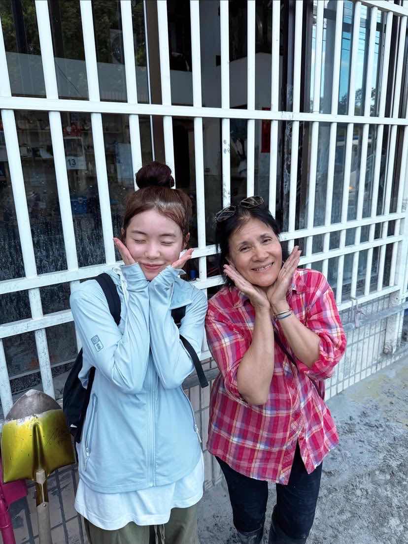 [問卦] 鏟子超人李多慧救災連帽外套是什麼牌子