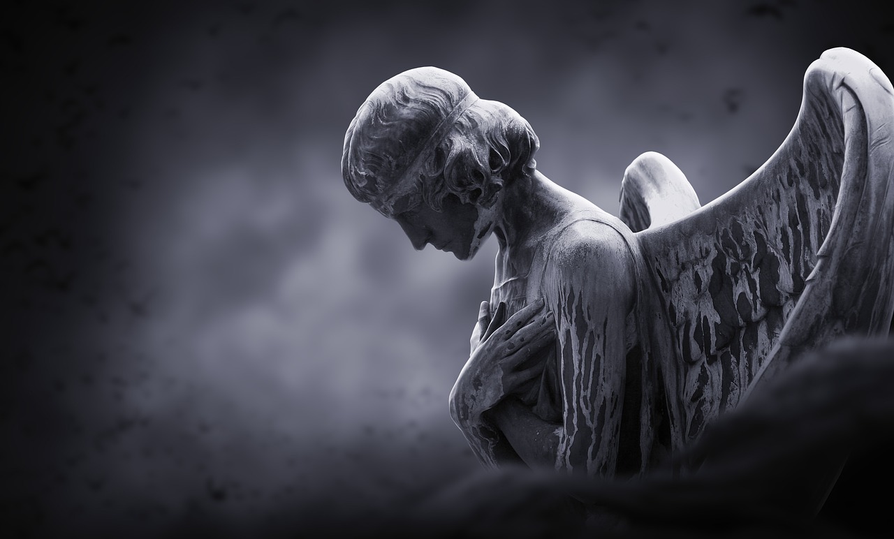 https://pixabay.com/photos/angel-grim-moon-background-fantasy-4057032/