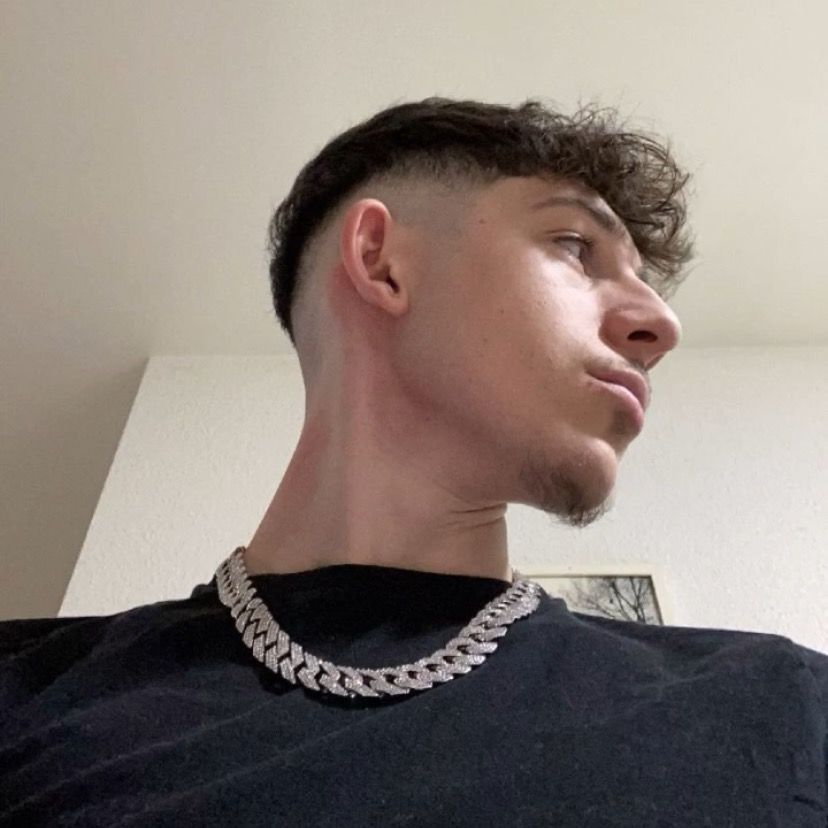 Nezo - photo de profil