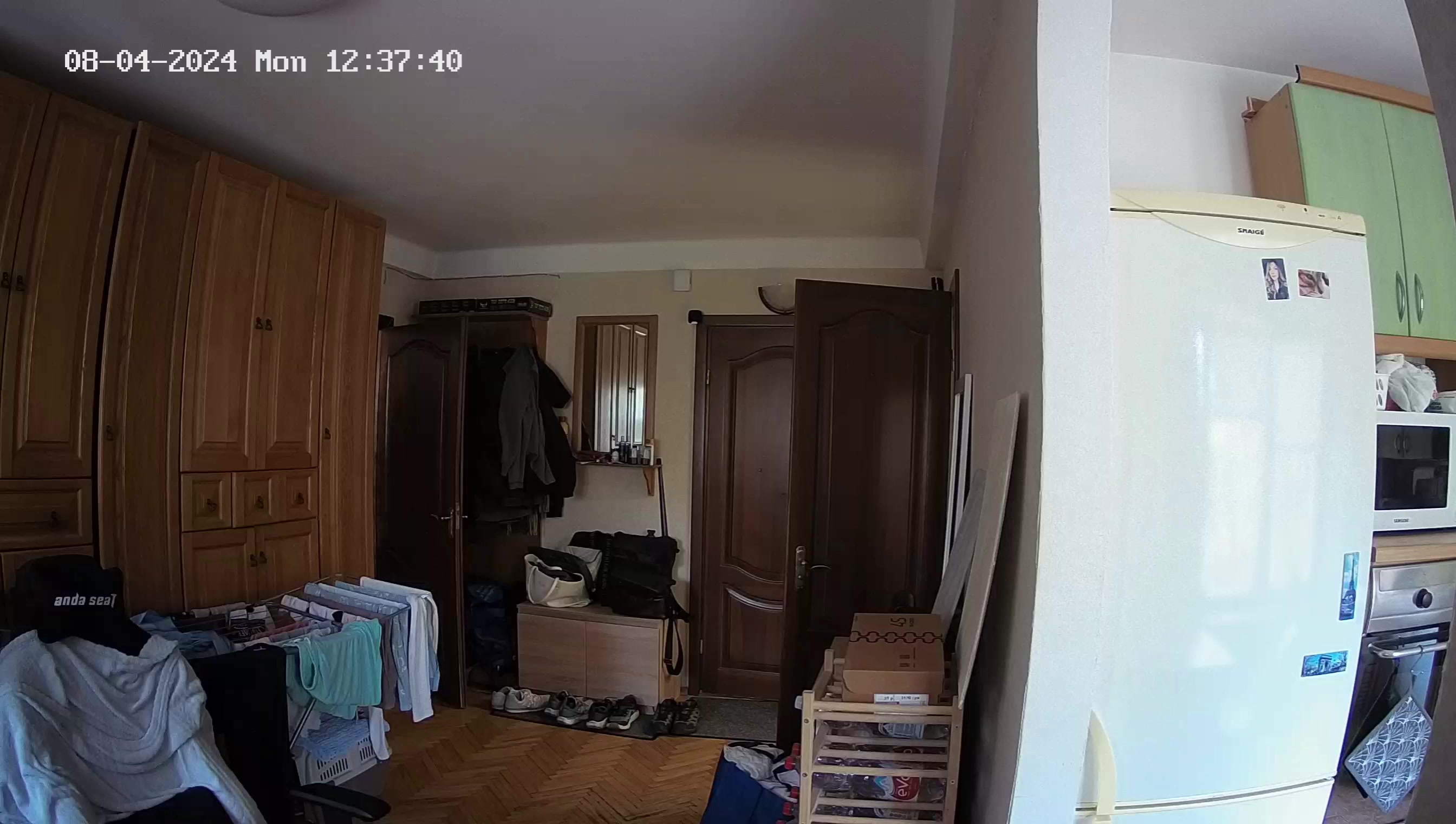 Hidden Voyeur 2 — 1_5021999920844899286 — screenshot 2