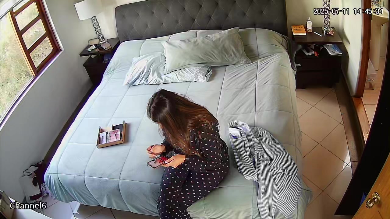 Hidden Voyeur — 1_5021606566265096371 — screenshot 2