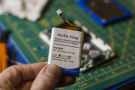 iPod 4th Gen Blacklight Colour Mod