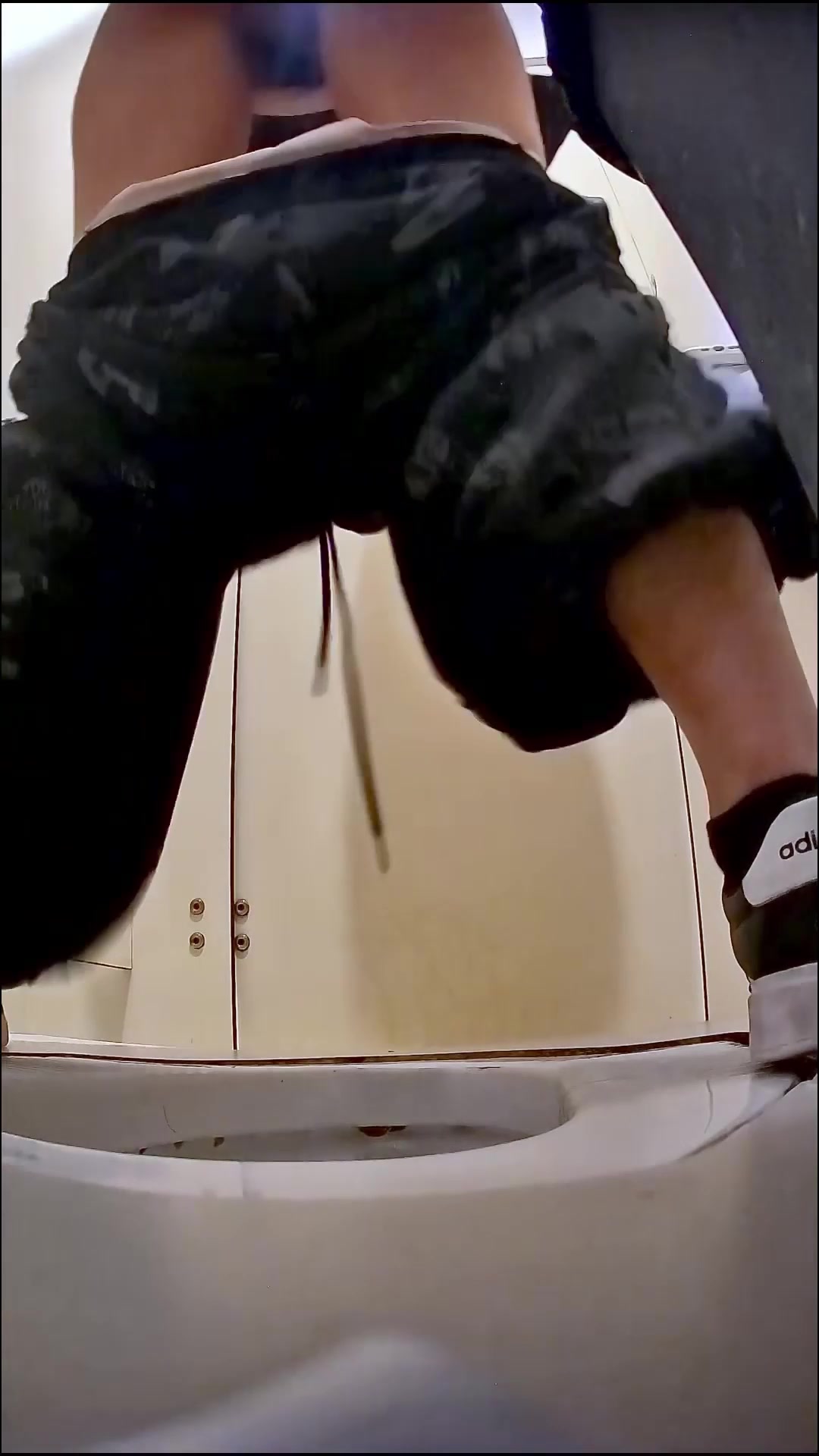 Toilet Spy — 0310(2) — screenshot 2