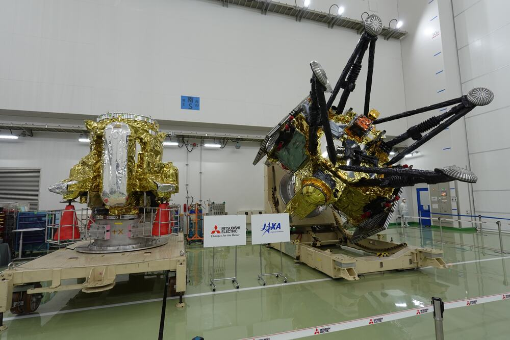The MMX spacecraft and its modules during JAXA’s public unveiling