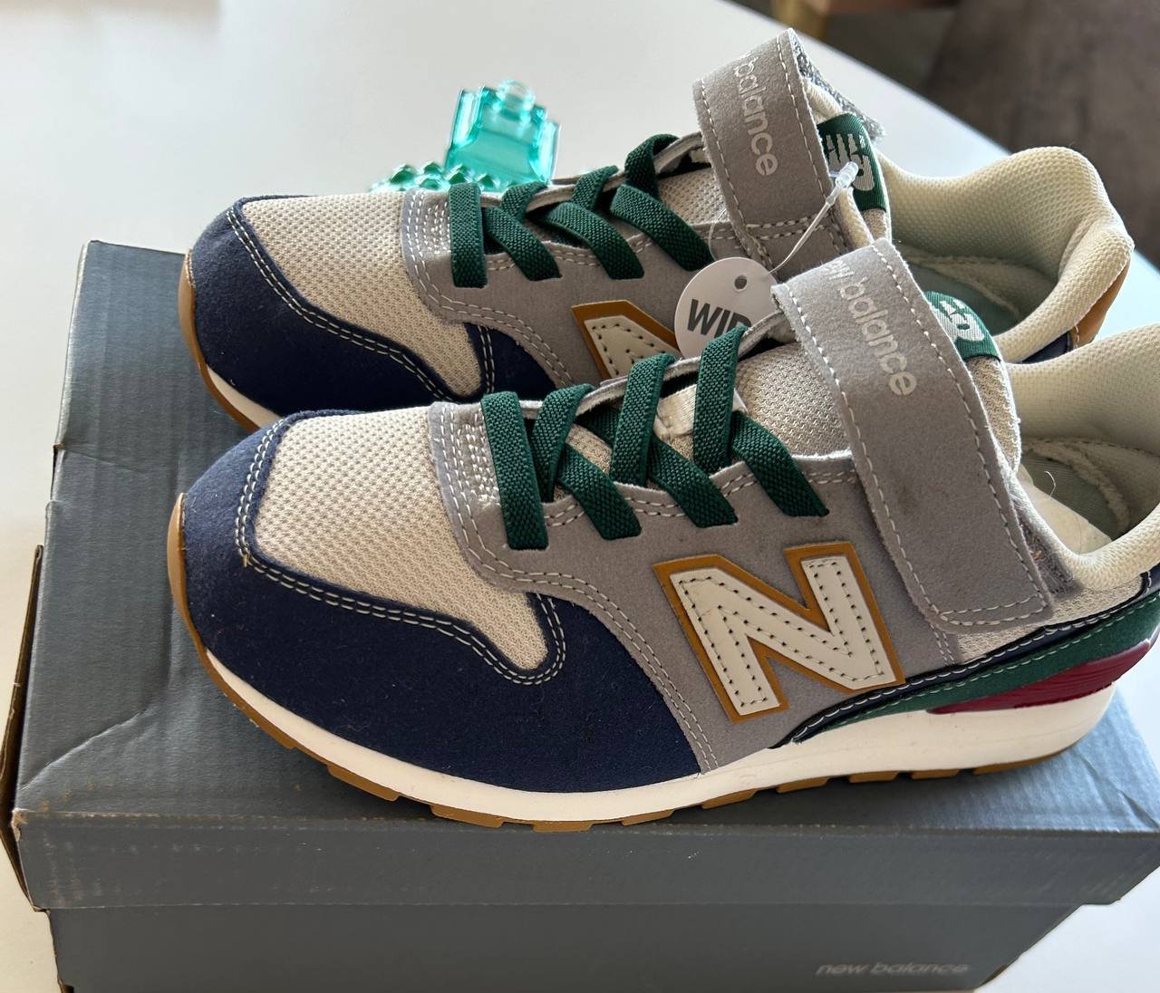 Новые кроссовки New Balance 35