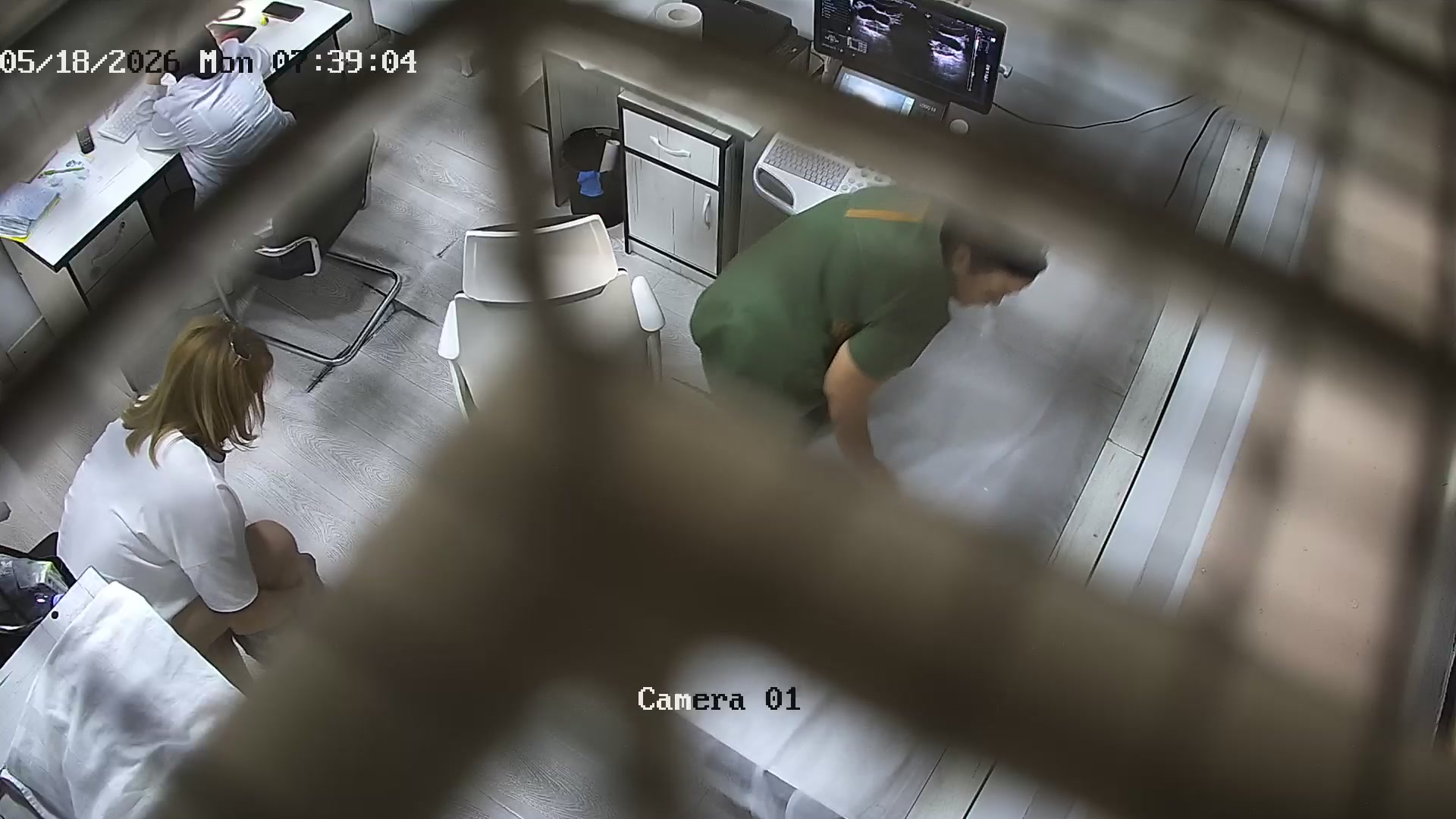Hidden Voyeur 2 — Clinic 1108 (220) — screenshot 2