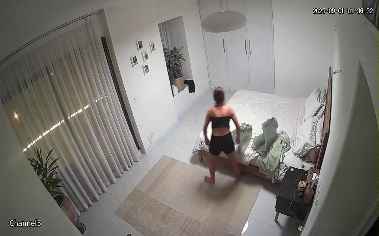 Hidden Voyeur — 1_5179177156734879590 — screenshot 2
