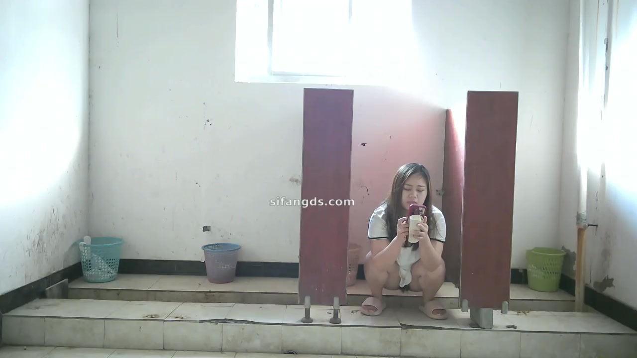 Toilet Spy — 0519(55) — screenshot 2