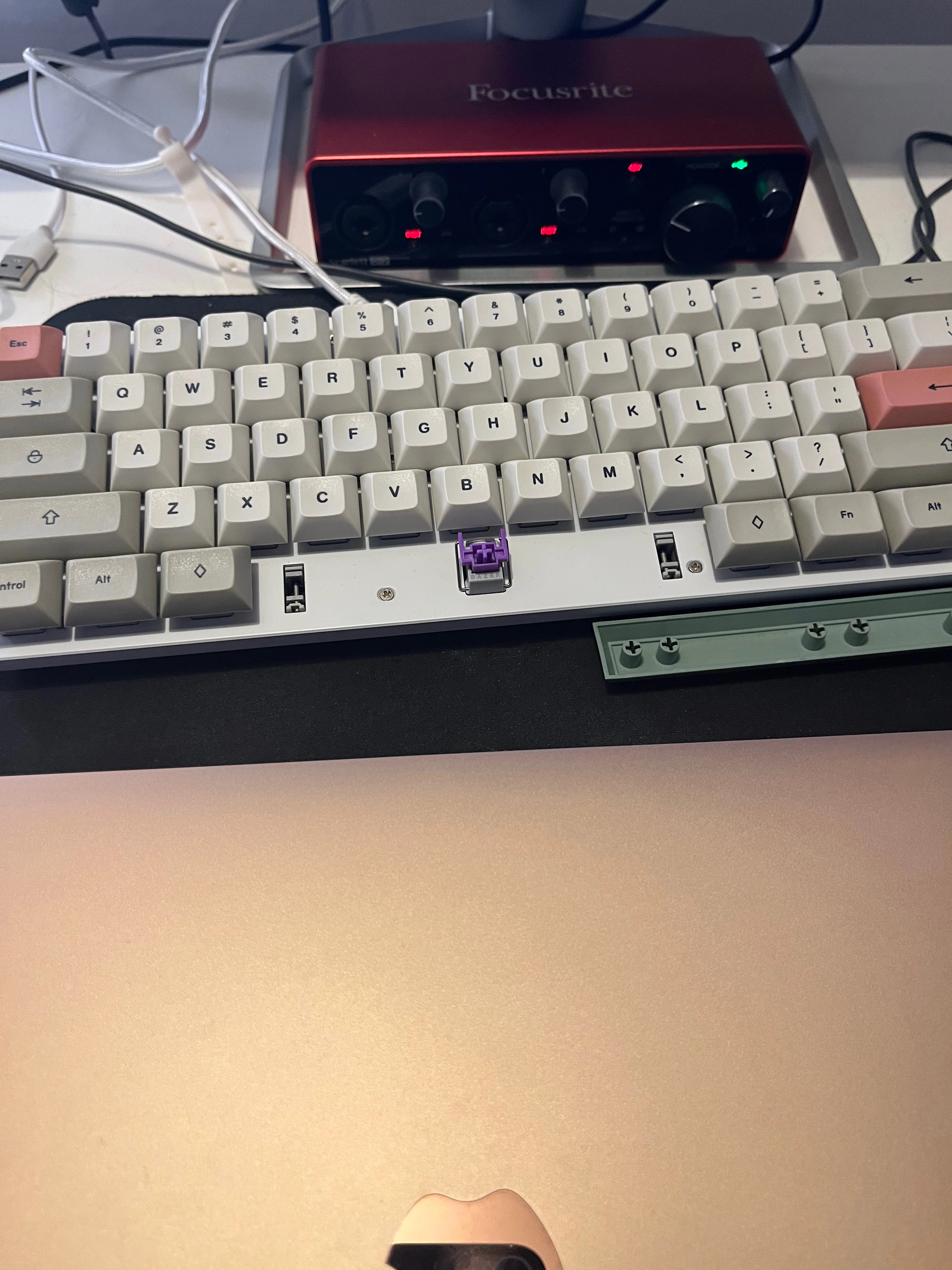 picture of keyboard without spacebar