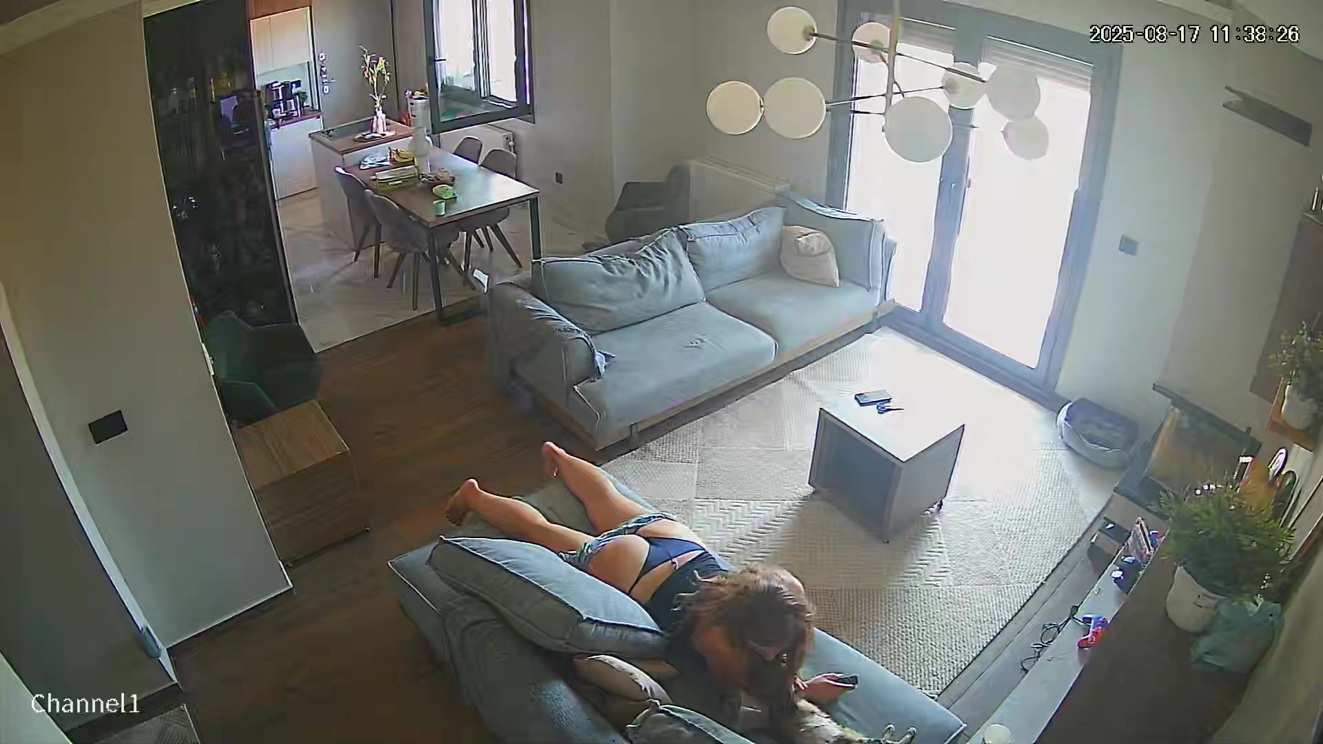 Hidden Voyeur — 1_5163523280841213133 — screenshot 2