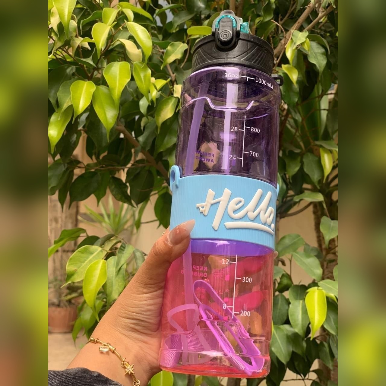 زجاجة مياه Hello سعة 1 لتر بقفل أمان وحزام
