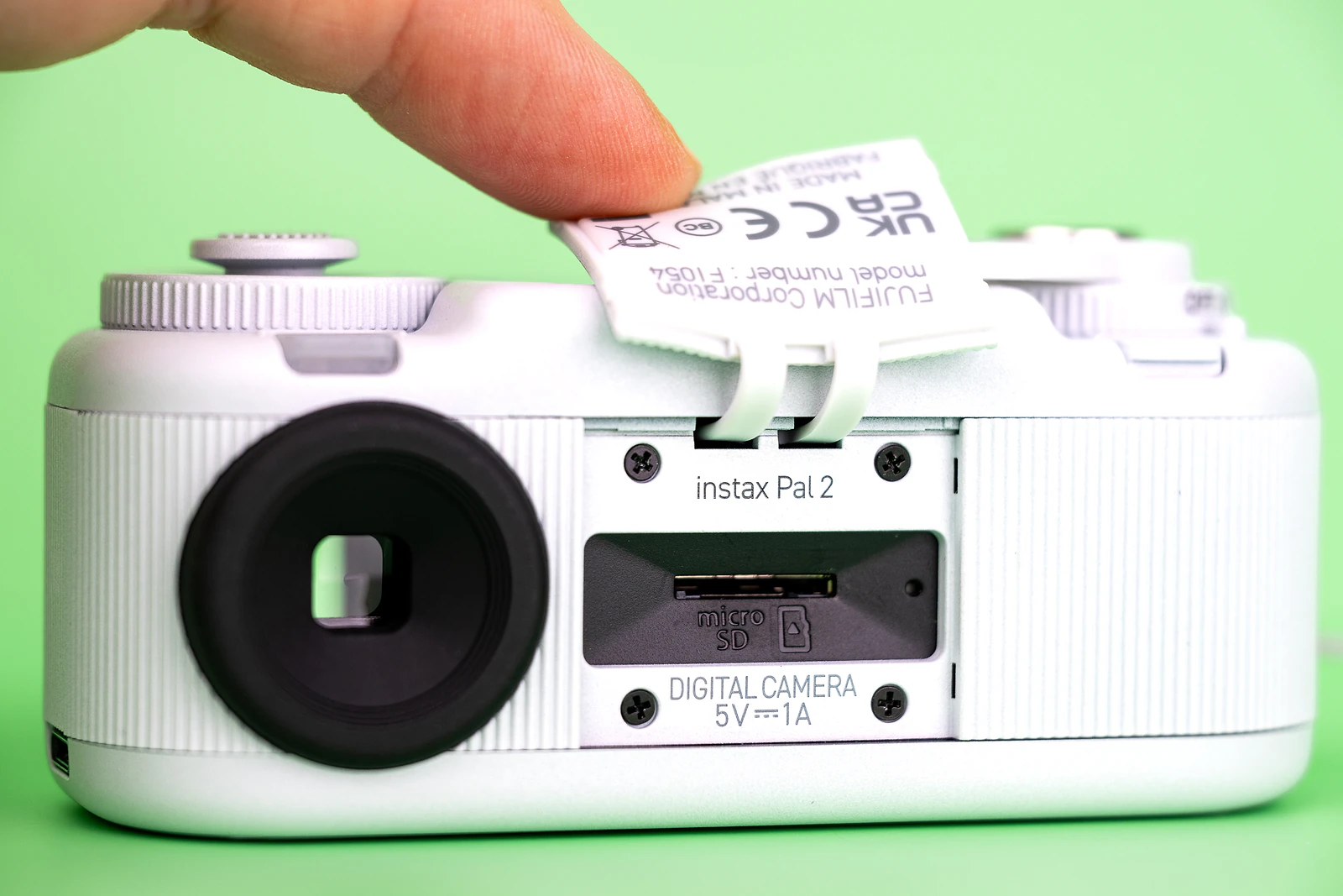 Fujifilm Instax Pal 2 Review: Trải Nghiệm Chụp Ảnh Độc Đáo - Hình 3