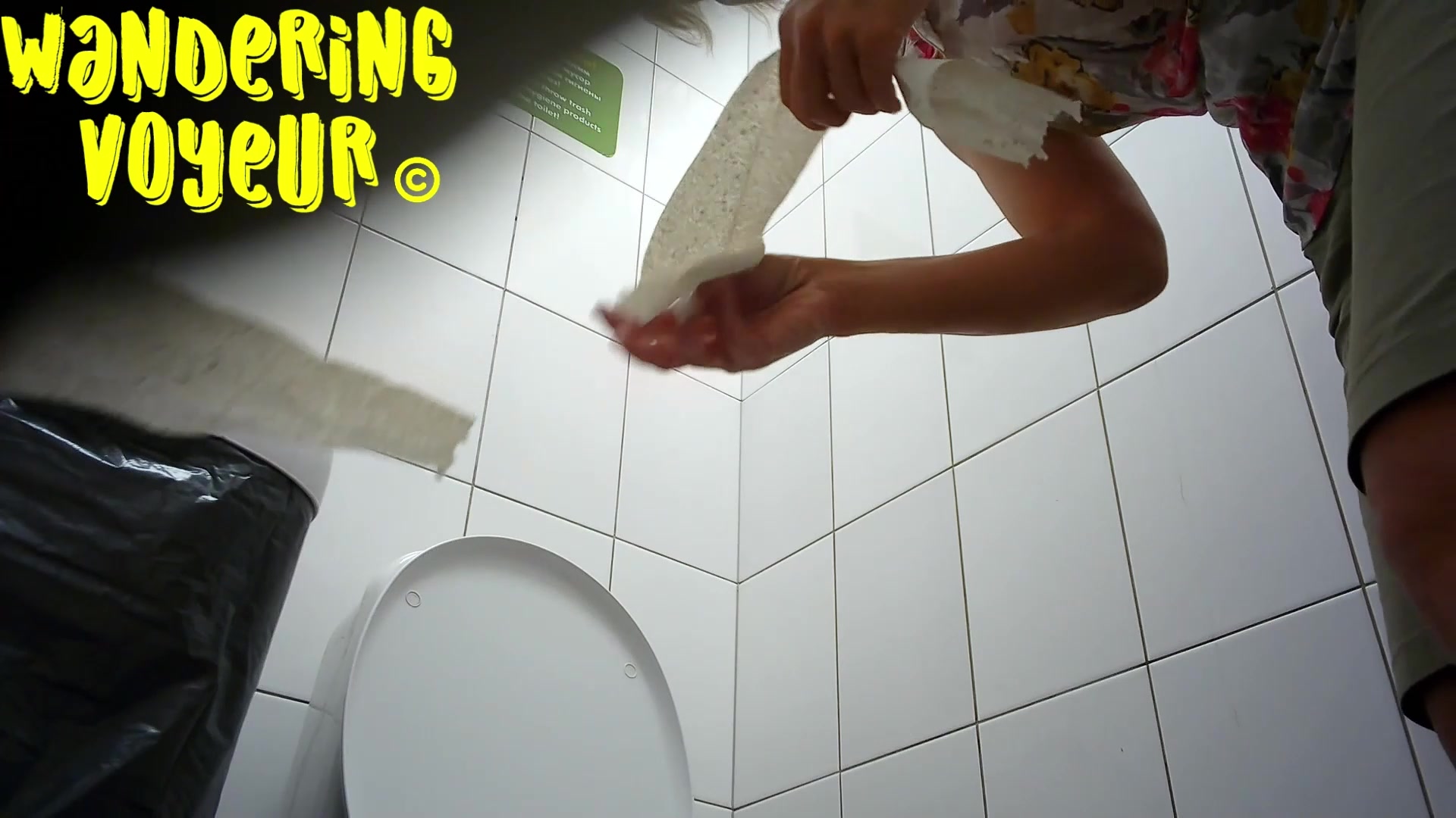 Toilet Spy — 0330(103) — screenshot 2