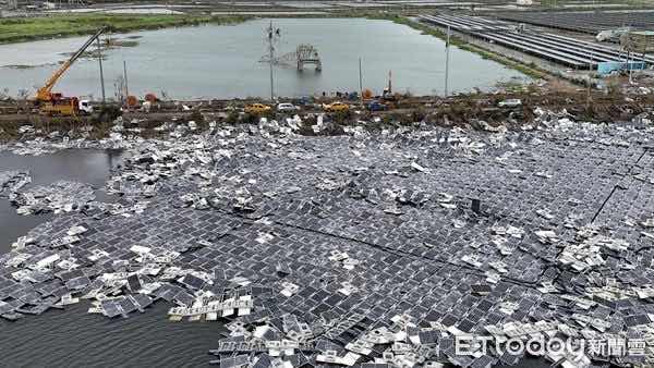圖 陳聖文喊帶「這種水」給藍白喝!藍營嗆: