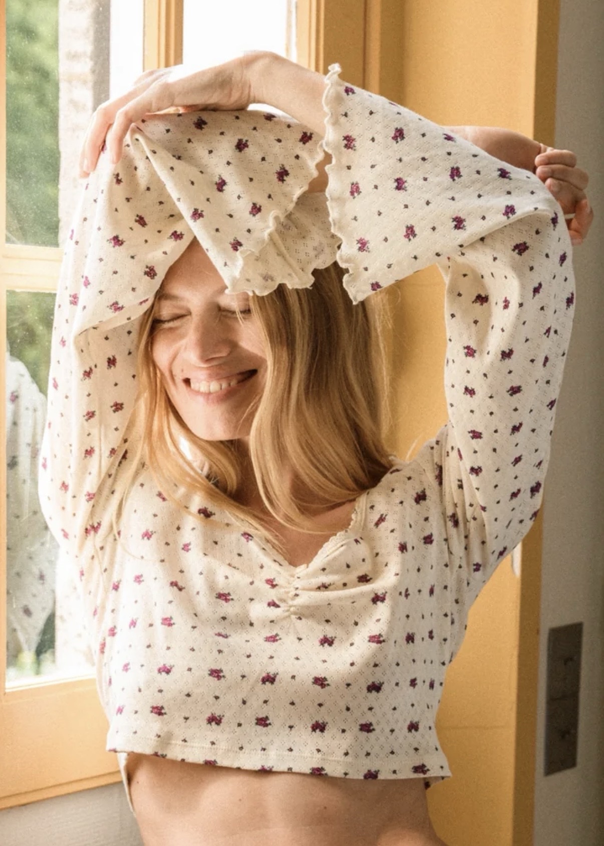 Ysé À la fontaine crop top, long sleeves, Paloma print