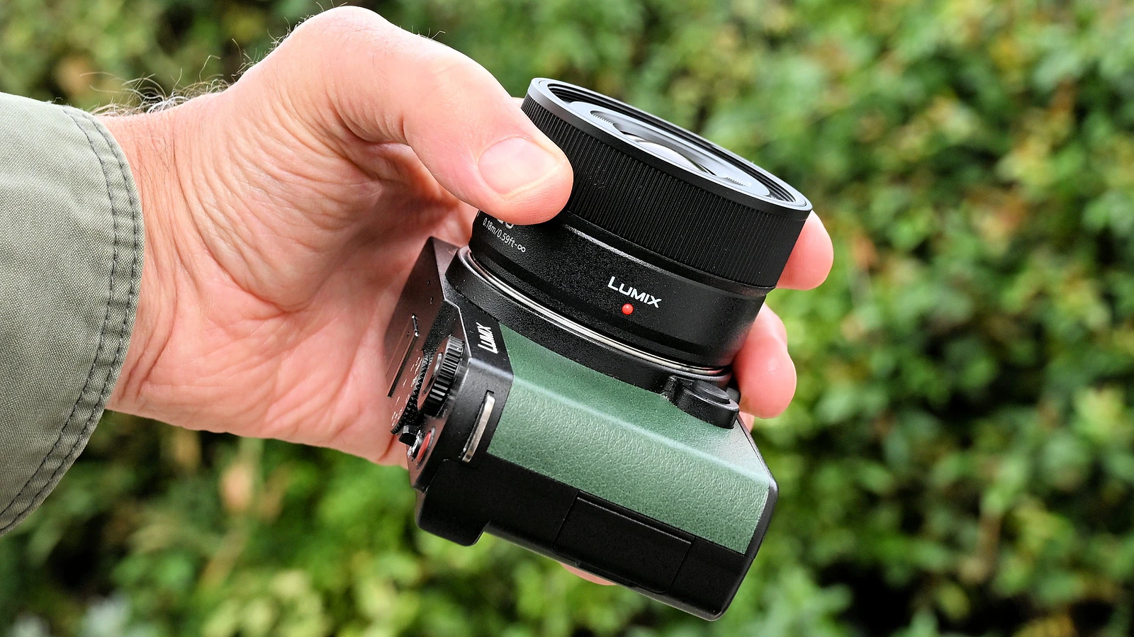 Review Panasonic Lumix S 20mm f/2.5: Góc Siêu Rộng Nhỏ Gọn - Hình 3
