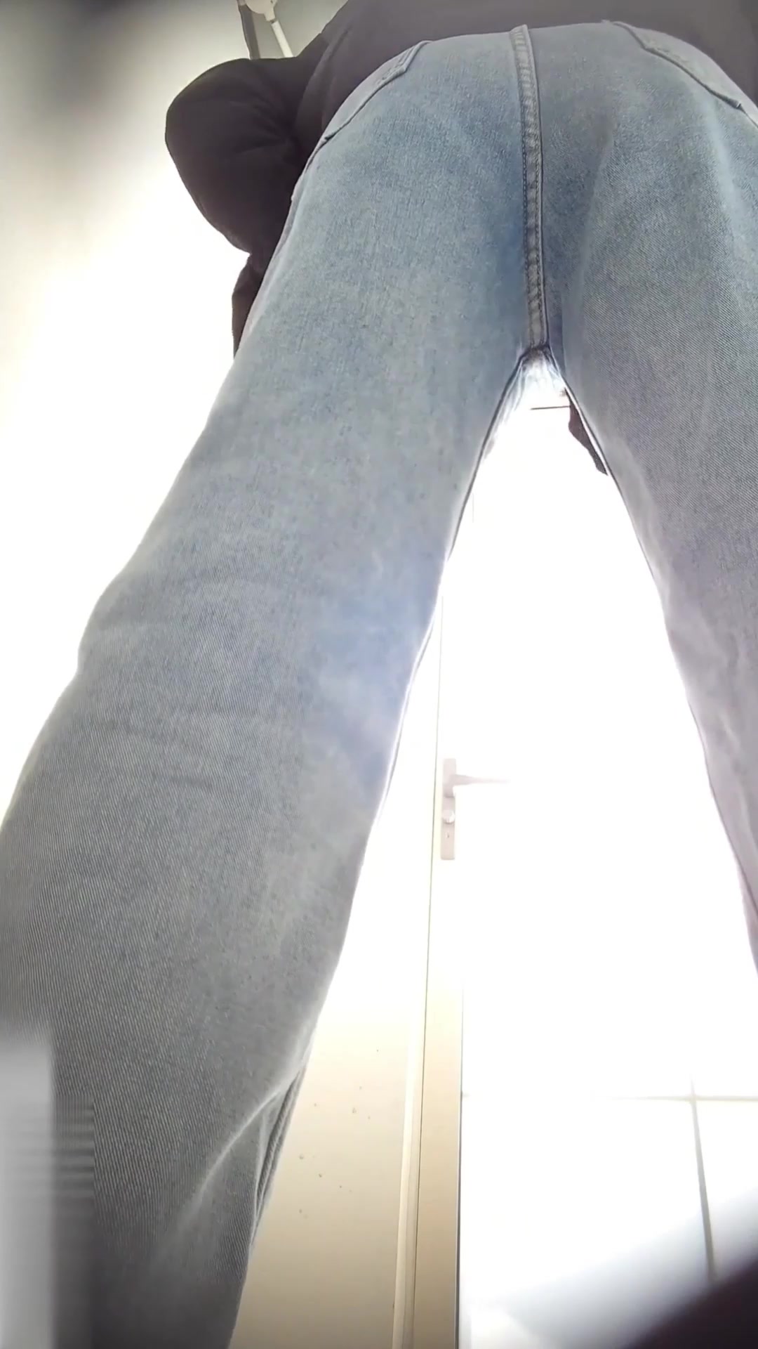 Toilet Spy — 0310(52) — screenshot 2