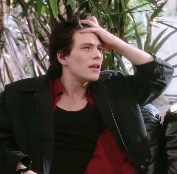 fleshfictive's profile picture