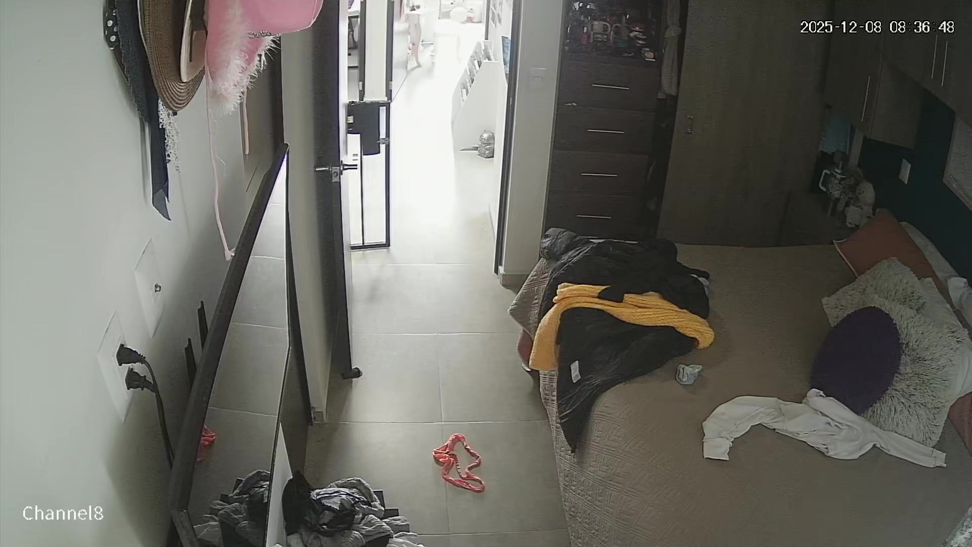 Hidden Voyeur 2 — 1_4911608133077435996 — screenshot 2