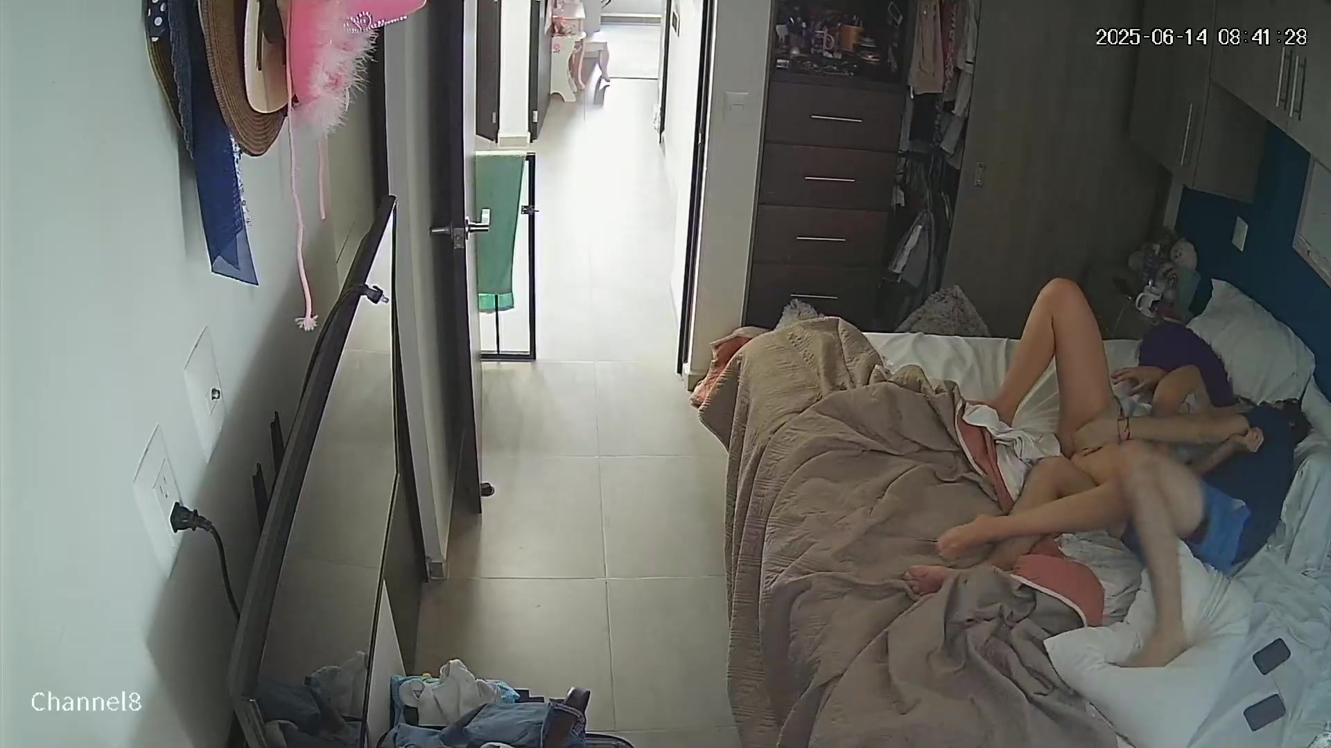 Hidden Voyeur 2 — 84 — screenshot 2