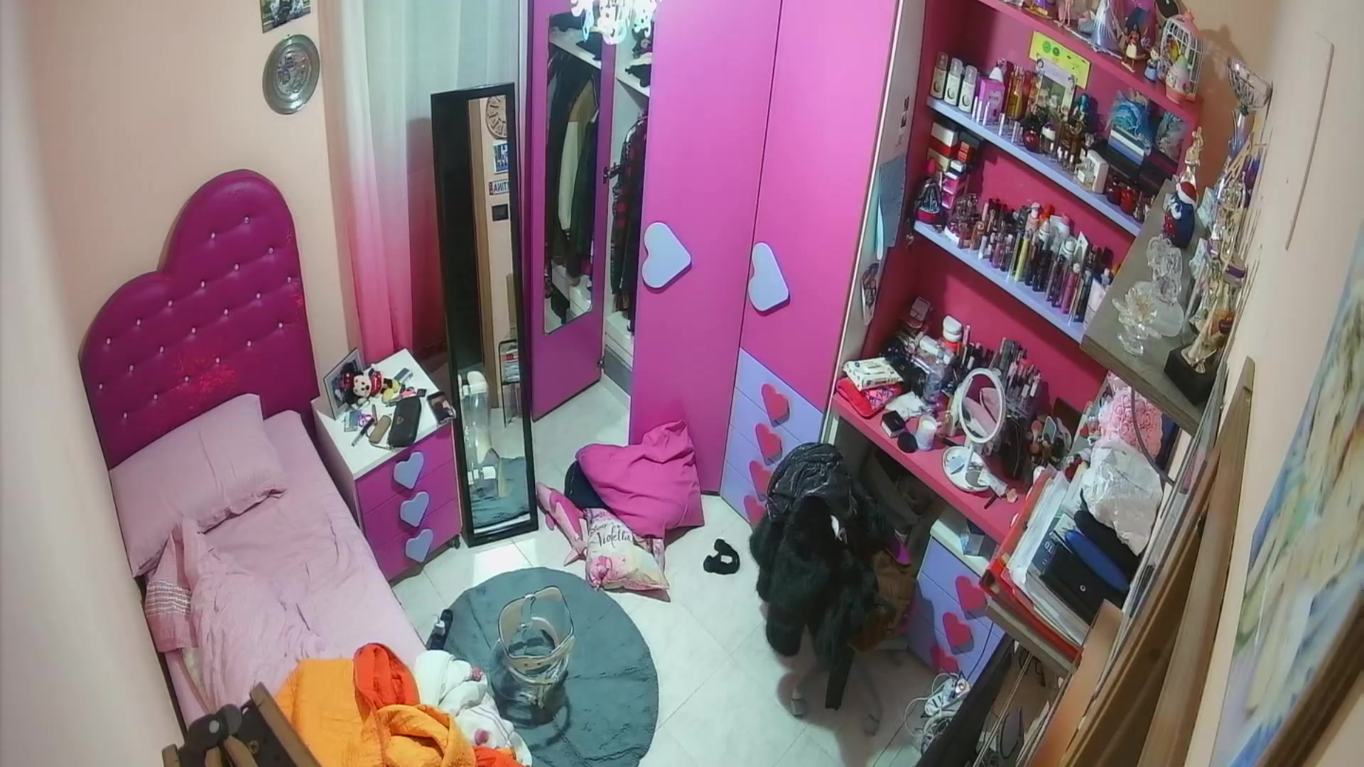 Hidden Voyeur — 2_5458699551118485163 — screenshot 2