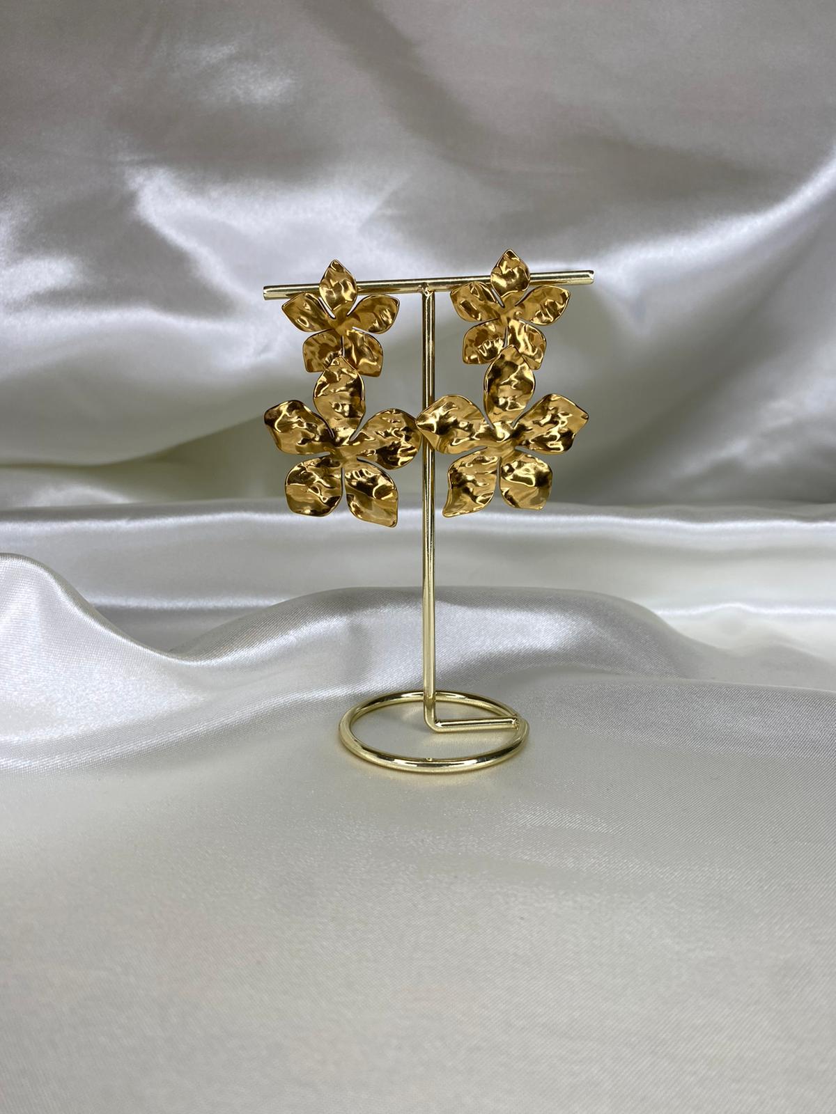 S. Steel Hanging Flowers