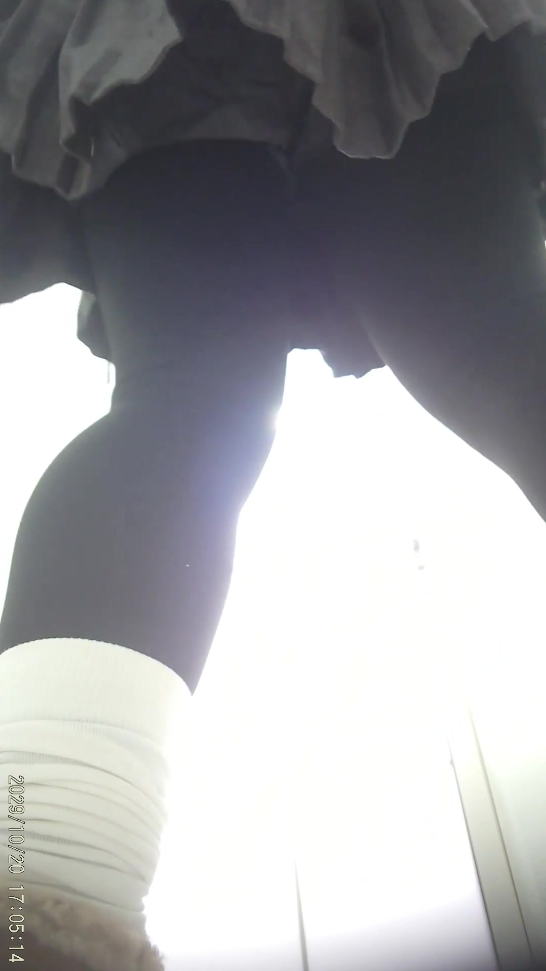 Toilet Spy — 0310(77) — screenshot 2