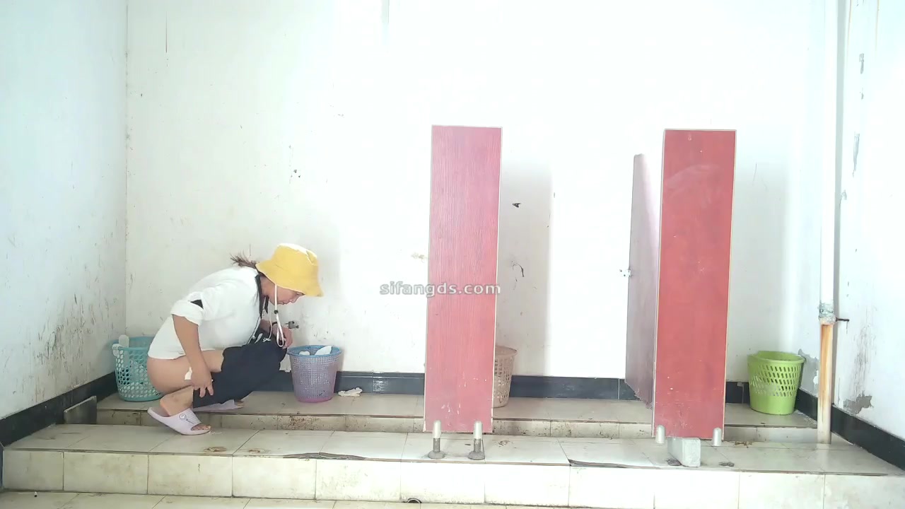 Toilet Spy — 0519(4) — screenshot 2