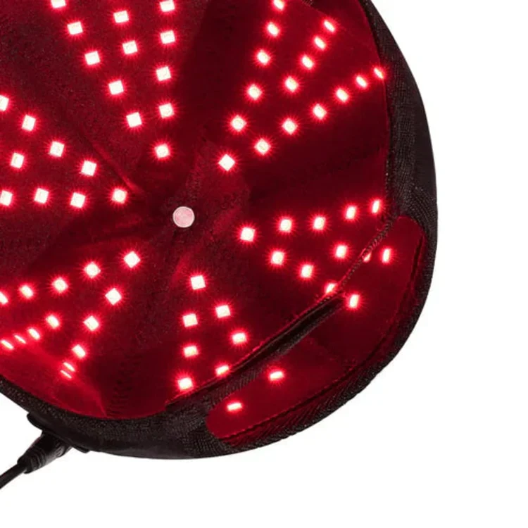 Red LED light array inside the Zaedos therapy hat