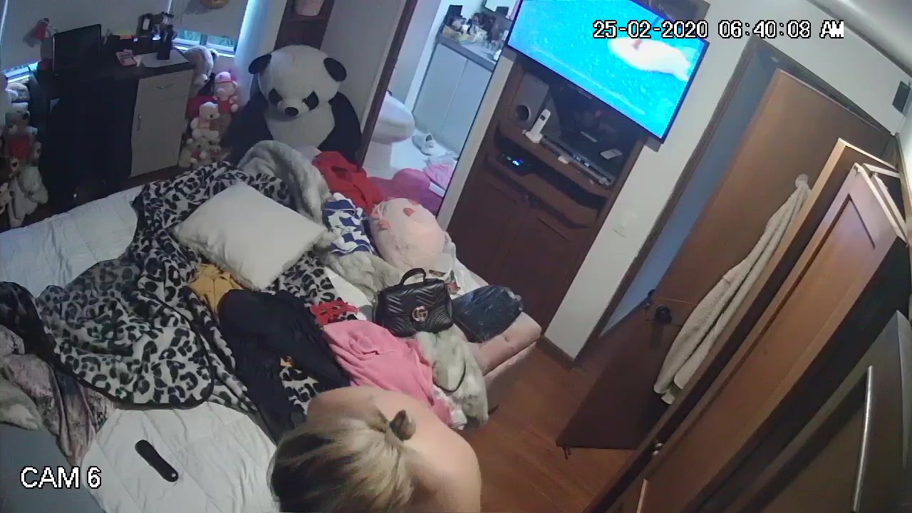 Hidden Voyeur — 1_5170501597674866600 — screenshot 2
