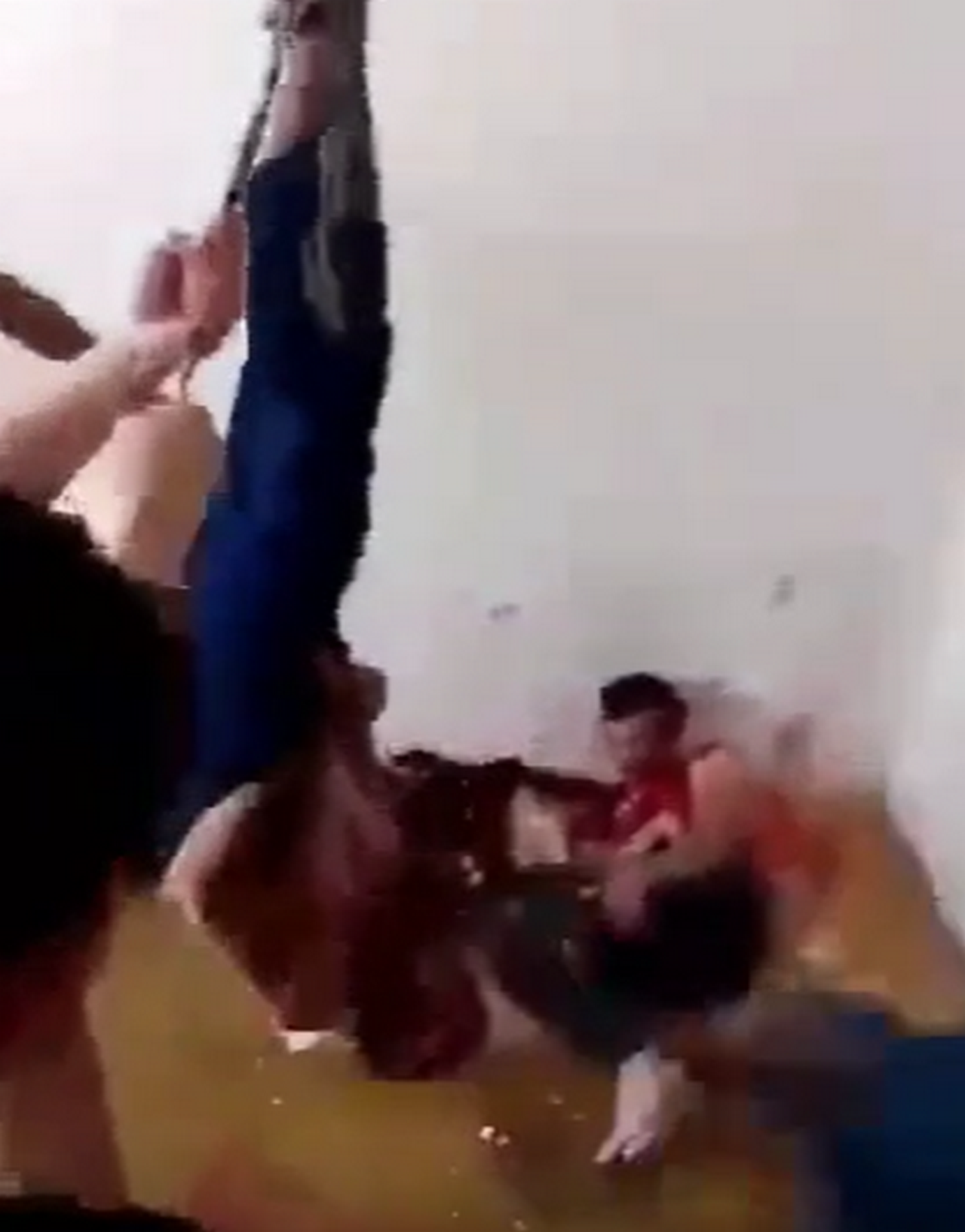 Cảnh báo nội dung bạo lực