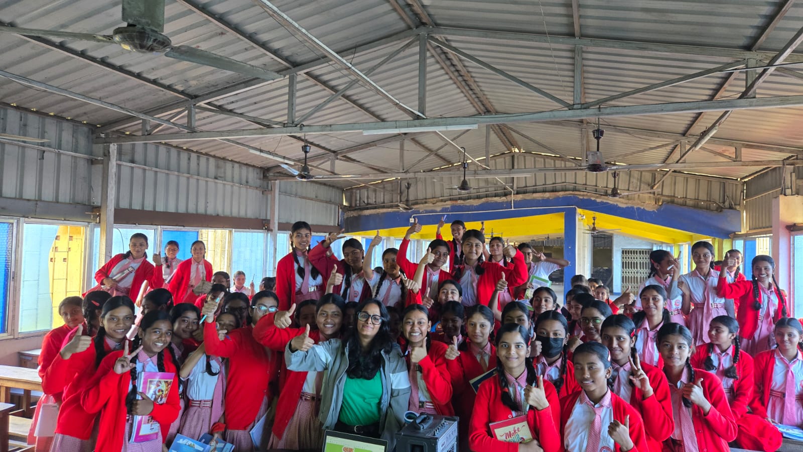 Deshpriya Balika Vidyamandir &mdash; Mr. Green