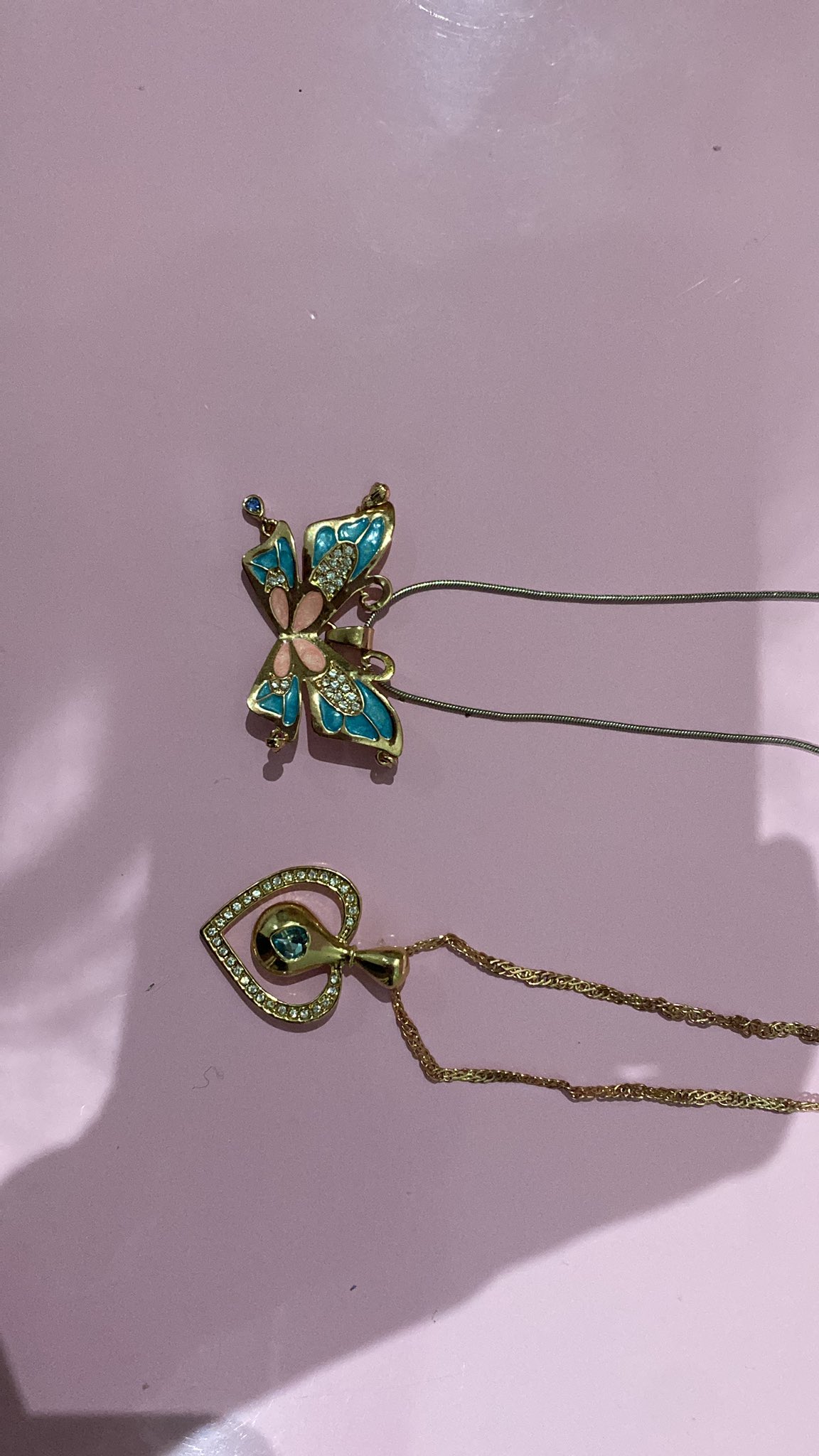Pendant 1