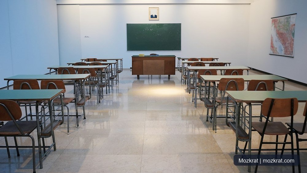 Interactive modern classroom equipped with collaborative digital displays.
