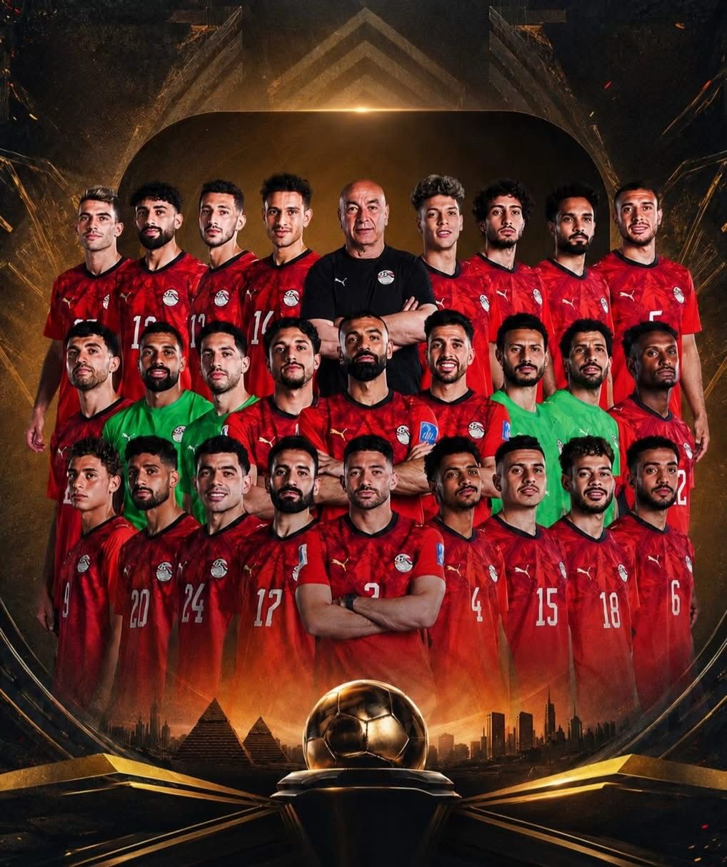 الجهاز الفني واللاعبين