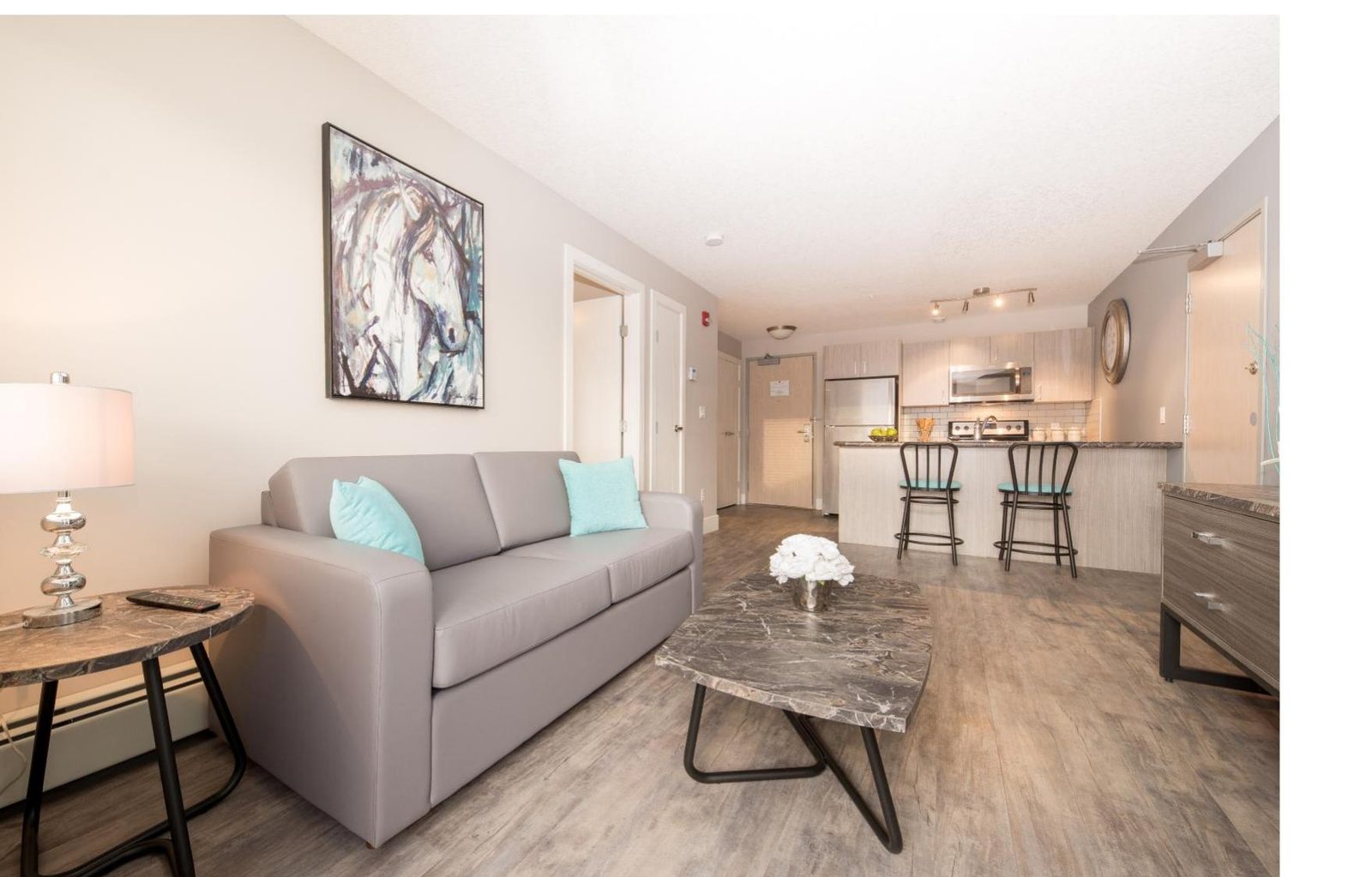 Suite living room