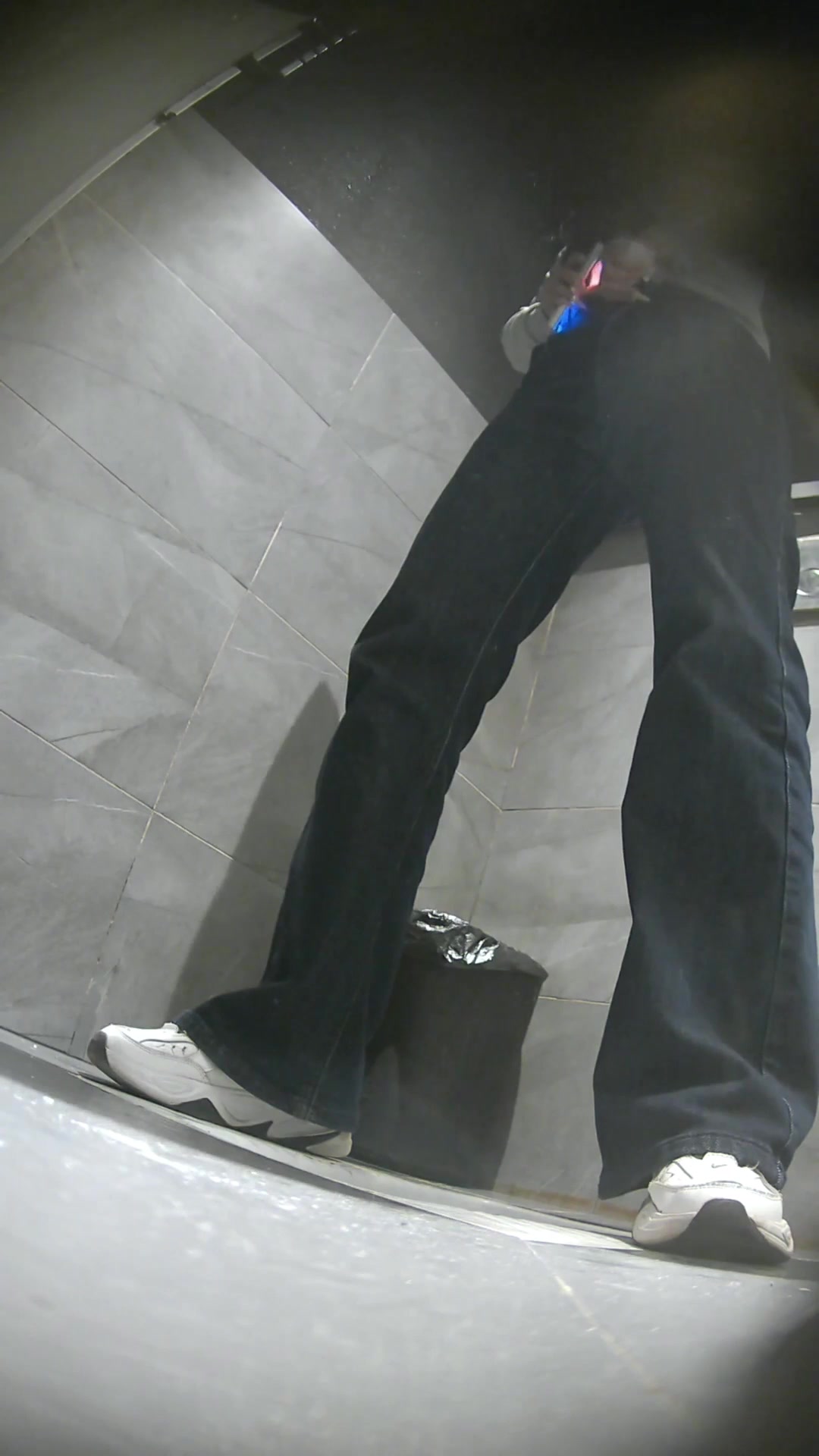 Toilet Spy — 0130(48) — screenshot 2