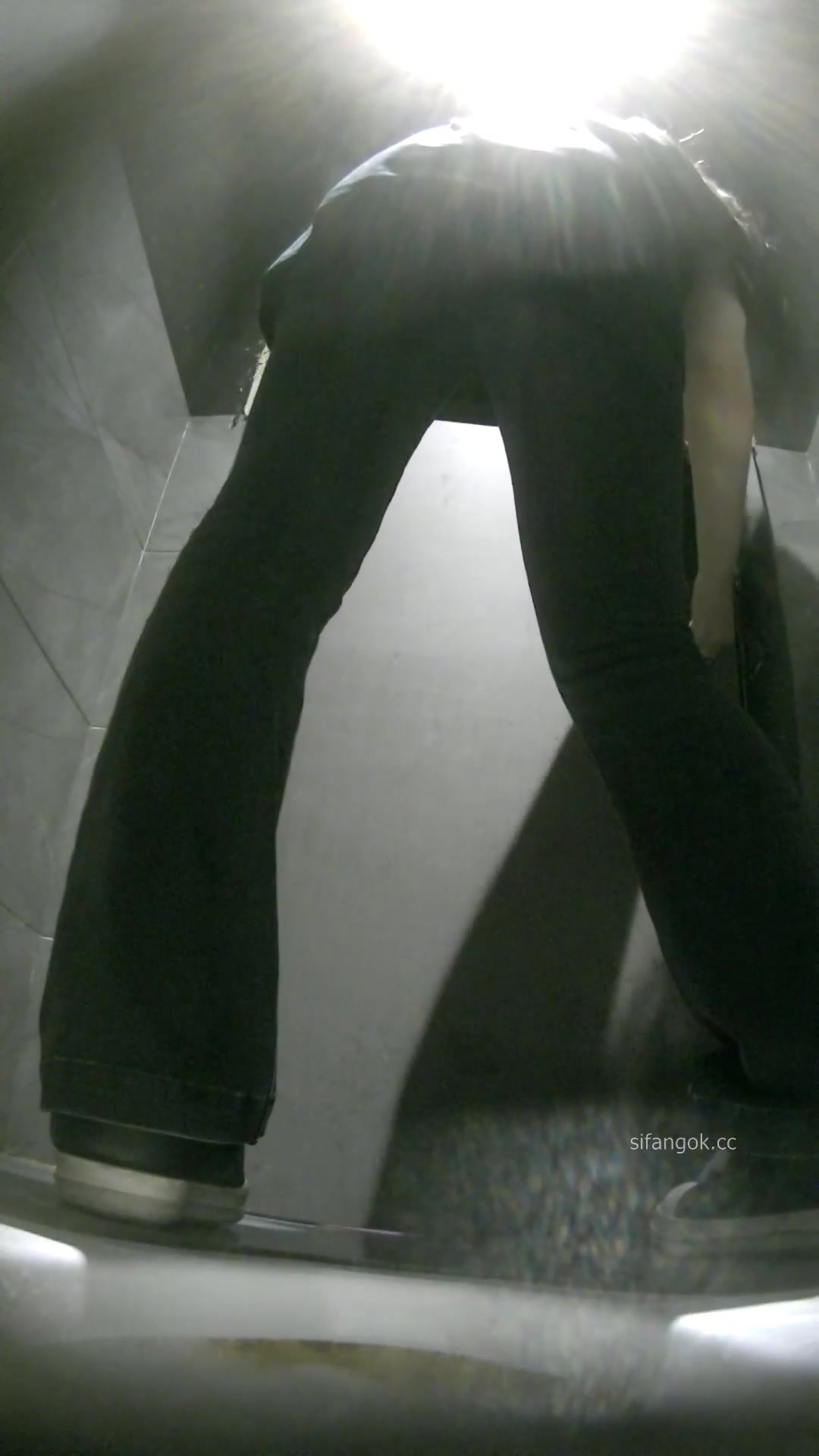 Toilet Spy — 0205(29) — screenshot 2