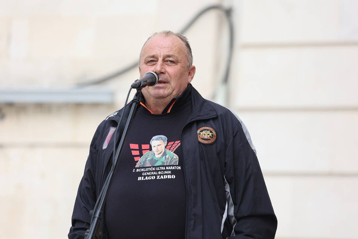 Prosvjed na Rivi: Hrvatska Hrvatima - slika 9