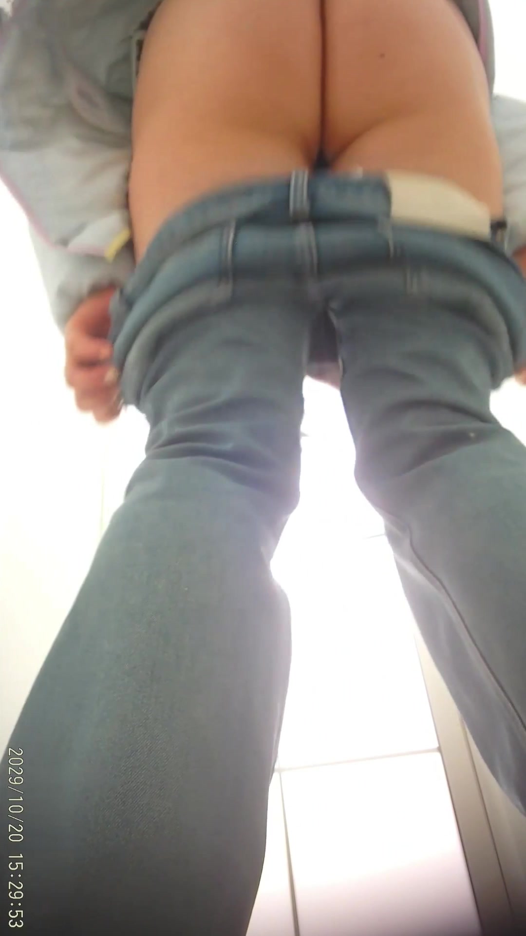 Toilet Spy — 0310(106) — screenshot 2